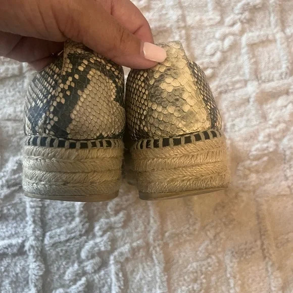 DKNY 9 Cream and gratis green Espadrilles open tie - Picture 5 of 7